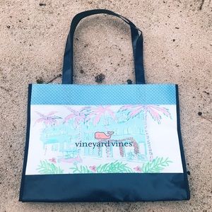 Vineyard Vines shopping bag